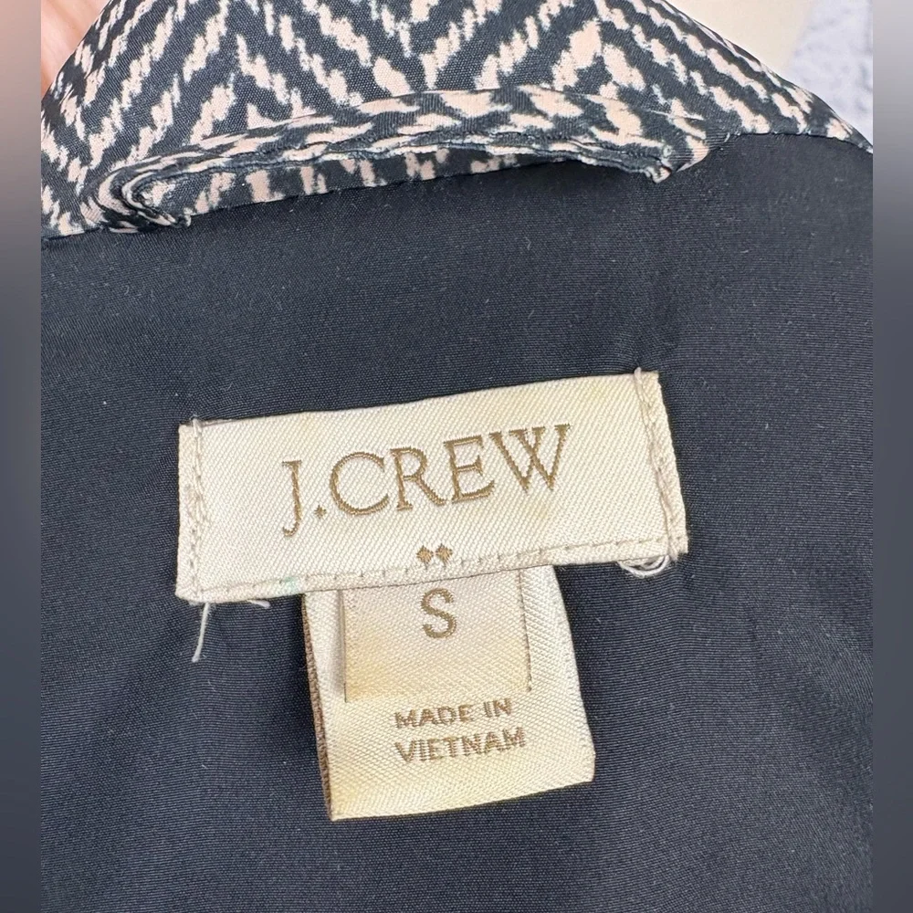 J.Crew Herringbone Down Puffer Vest size S - Picture 7 of 8